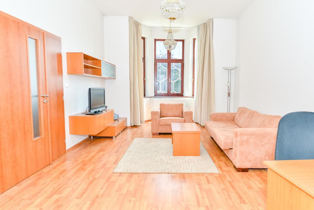 Apartment Downtown Žilina Esterno foto